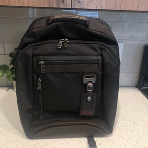 Tumi Backpack laptop case bertona